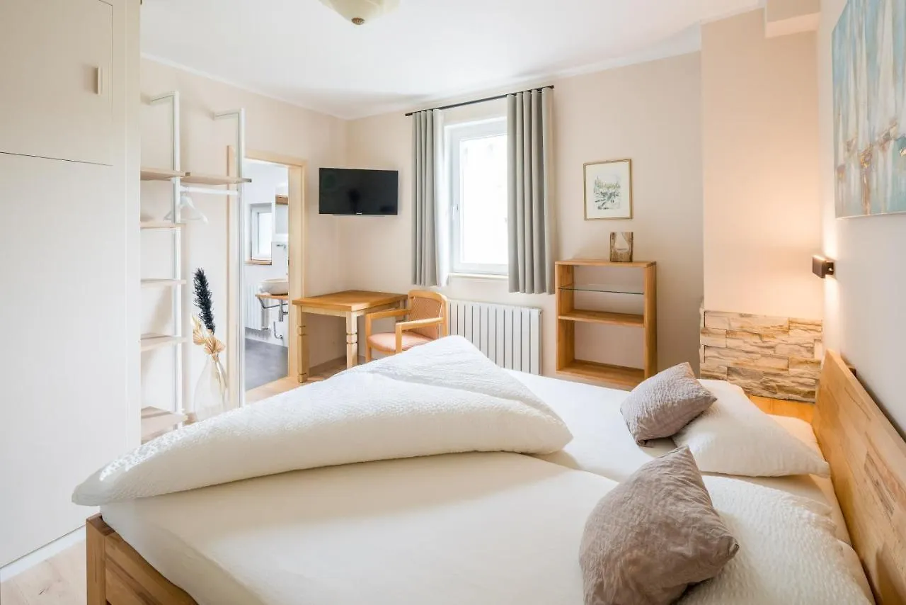 Landhotel Loewen Erlabrunn  Erlabrunn (Wurzburg)